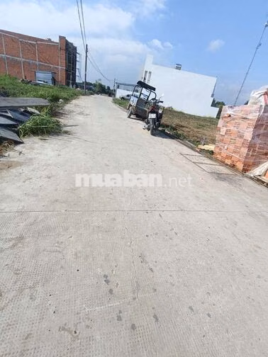 Chính Chủ Cần Bán Đất Gần Chợ Hưng Long