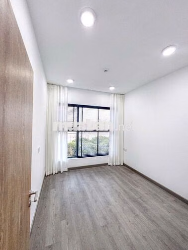 Căn hộ cao cấp Diamond Alnata 2pn-2wc nhà mới sạch sẽ có nội thất 16tr