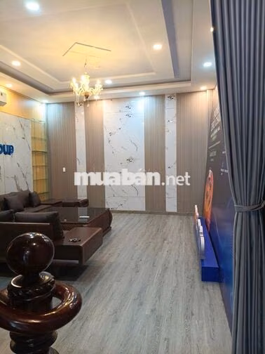 CHO THUÊ NHÀ MT BỜ BAO TÂN THẮNG ĐỐI DIỆN EOn Nhật : ĐÚC 4 TẤM 