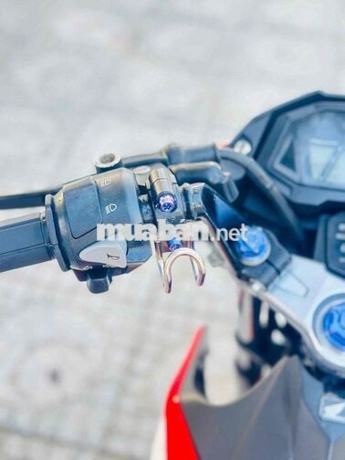 SONIC BẢN HATI TRẮNG ĐỎ ODO THẤP MÁY ZIN VỎ CẶP