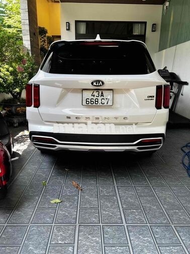 KIA Sorento Luxury 2022 Trắng 7 chỗ Dầu Tự động