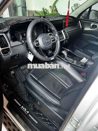 KIA Sorento Luxury 2022 Trắng 7 chỗ Dầu Tự động
