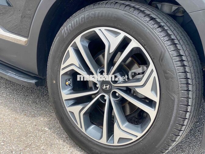 Hyundai Santafe Đặc Biệt 2019 Dầu 50000 km Đen