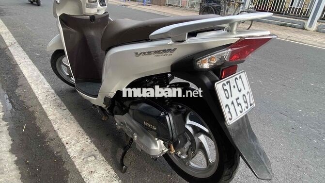 Honda Vision 2015 Trắng bs 67 ag