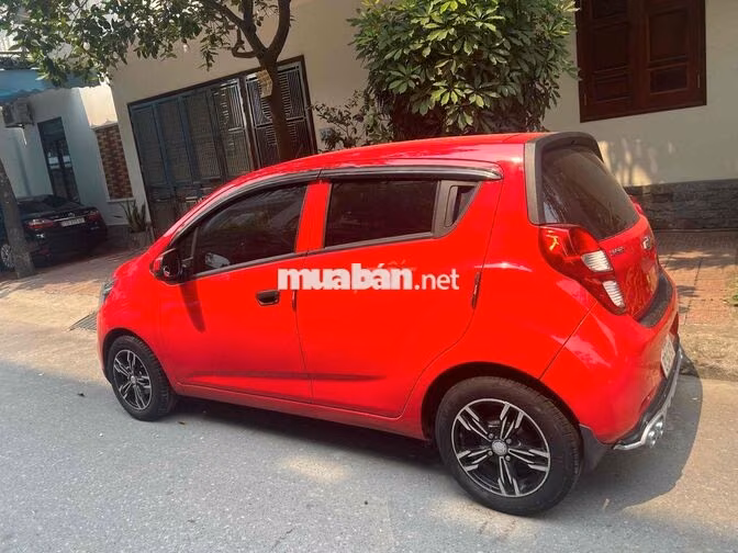 Chevrolet Spark 2 chỗ màu Đỏ