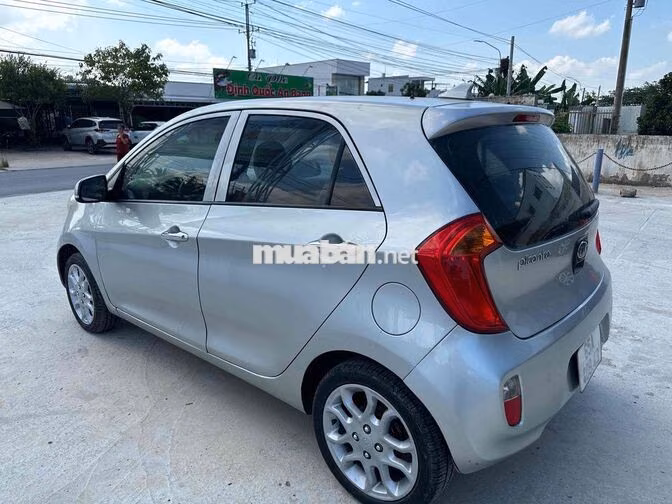 Kia Picanto 2024 Số sàn Bạc 5 chỗ Hàn Quốc
