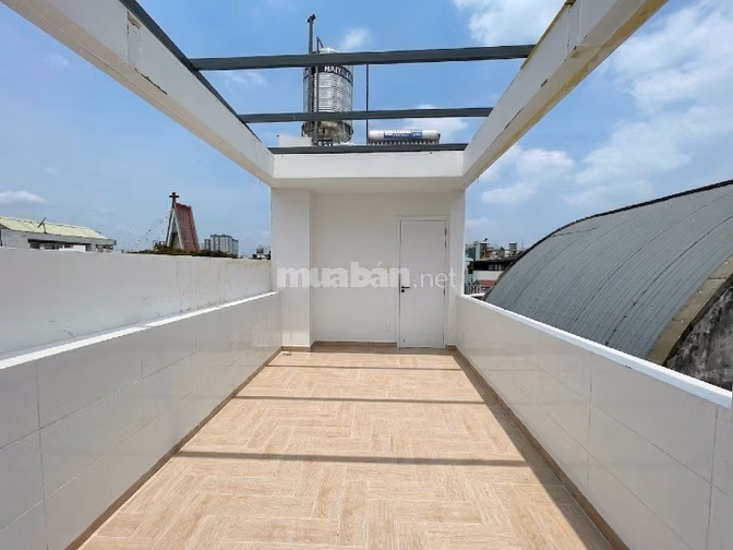 Bán nhà mặt tiền mới đẹp 2 lầu sân thượng đường Dương Bá Trạc