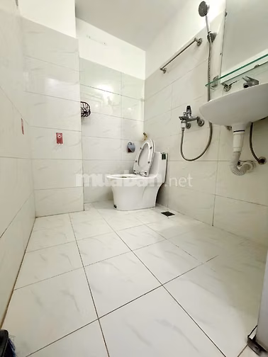 CHÍNH CHỦ GIẢM GIÁ BÁN GẤP NHÀ GẦN HỒ TÂY - Ô TÔ ĐỖ CỔNG