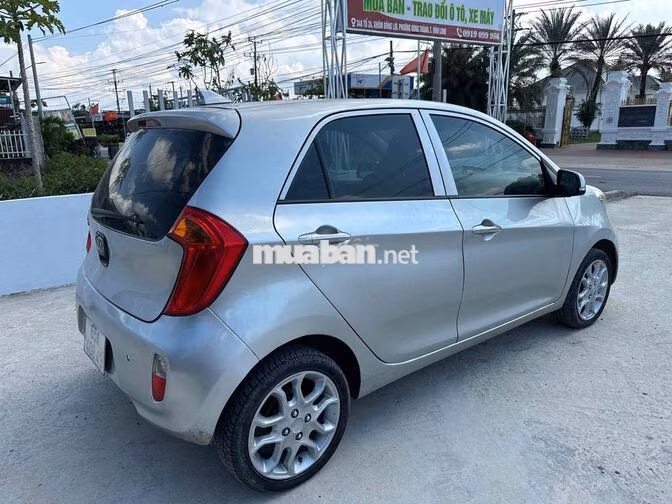 Kia Picanto 2024 Số sàn Bạc 5 chỗ Hàn Quốc