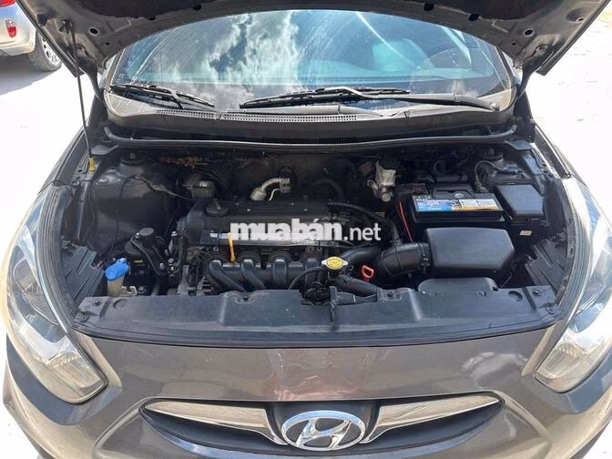 Hyundai Accent 2012 Số tự động Xám