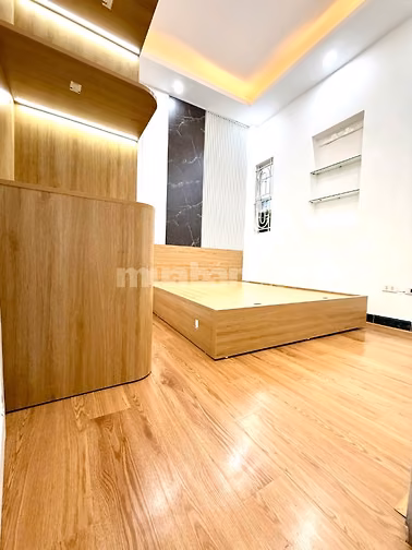 CHÍNH CHỦ GIẢM GIÁ BÁN GẤP NHÀ GẦN HỒ TÂY - Ô TÔ ĐỖ CỔNG