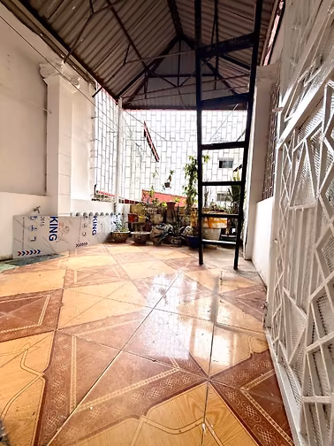 CHÍNH CHỦ GIẢM GIÁ BÁN GẤP NHÀ GẦN HỒ TÂY - Ô TÔ ĐỖ CỔNG
