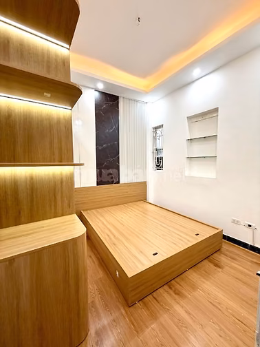 CHÍNH CHỦ GIẢM GIÁ BÁN GẤP NHÀ GẦN HỒ TÂY - Ô TÔ ĐỖ CỔNG