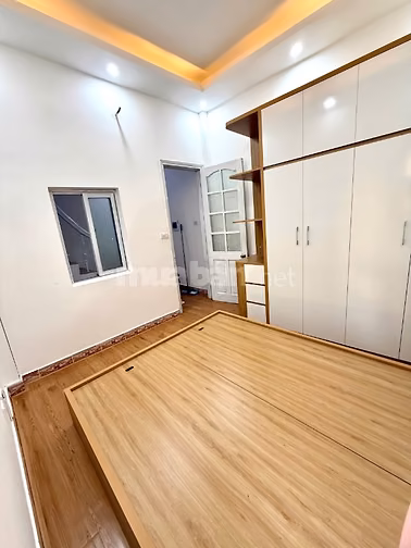CHÍNH CHỦ GIẢM GIÁ BÁN GẤP NHÀ GẦN HỒ TÂY - Ô TÔ ĐỖ CỔNG