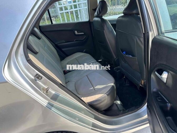 Kia Picanto 2024 Số sàn Bạc 5 chỗ Hàn Quốc