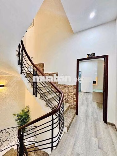bán nhà xây mới 100% 4 tầng 8 phòng chdv 11ty680 tl