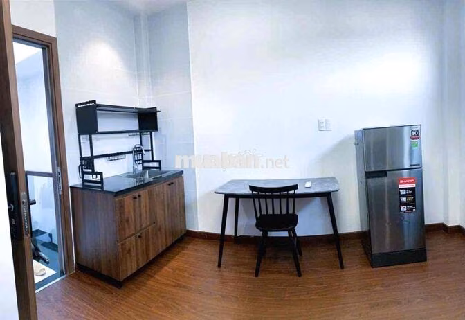 phòng đẹp thang máy nội thất cao cấp