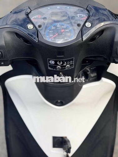 Honda SH 150 2016 khoá ga rin lên dàng áo ý