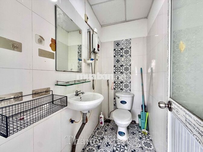 Cho Thuê Căn Hộ 1PN Tách Bếp Cửa Sổ Full Nội Thất Ngay Chợ Bàn Cờ Q3
