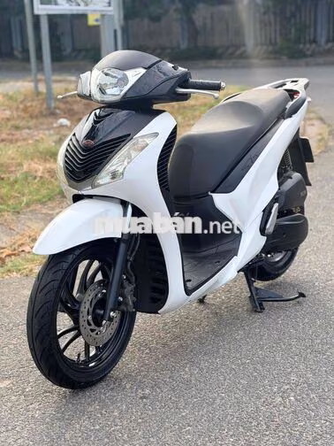 Honda SH 150 2016 khoá ga rin lên dàng áo ý