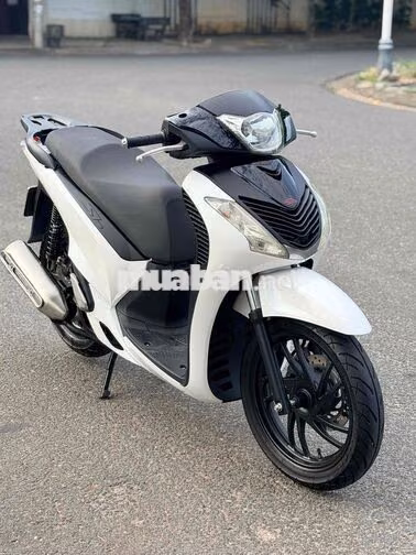 Honda SH 150 2016 khoá ga rin lên dàng áo ý