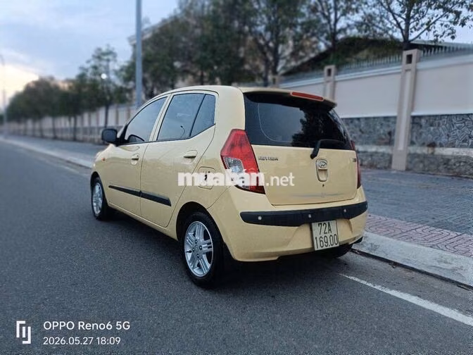 Hyundai i10 2009 Tự động Vàng kem