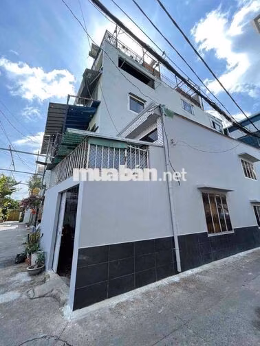 6 Tỷ 500 - 84m - LÔ GÓC – HẺM XE HƠI 1 TRỤC – SÁT MẶT TIỀN NGUYỄN VĂN