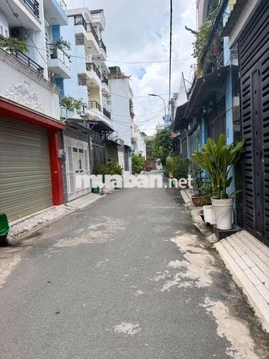 BÁN NHÀ 1 ĐỜI CHỦ GÒ VẤP - HẺM ÔTÔ - GẦN EMART PHAN HUY ÍCH - 52M2