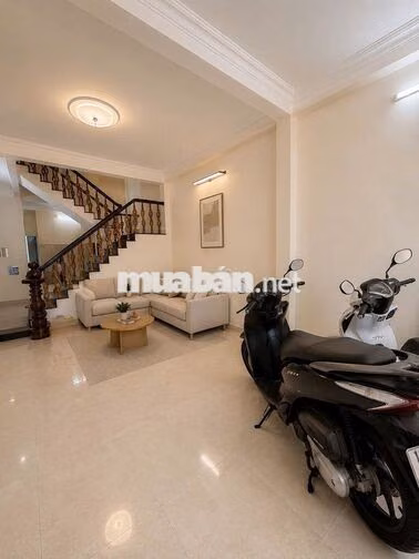 NHÀ 3 TẦNG 3PN 3WC MT KHU HỒ NGHINH