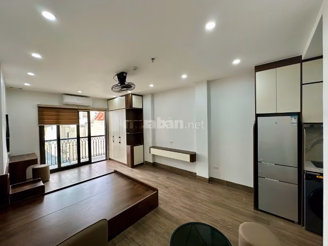 Nhà mặt ngõ chợ Khâm Thiên - 48m2 x 8 tầng thang máy, thông sàn - SĐCC