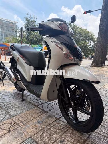 Honda SHi 125 vk ý Trắng