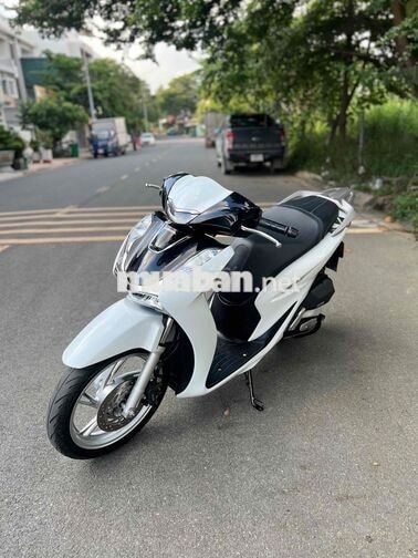 Honda SHVN 150cc CBS 2022 Trắng Đen Có Trả Góp🎉🎉🎉