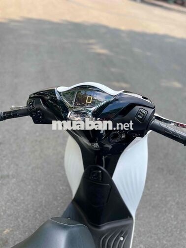 Honda SHVN 150cc CBS 2022 Trắng Đen Có Trả Góp🎉🎉🎉