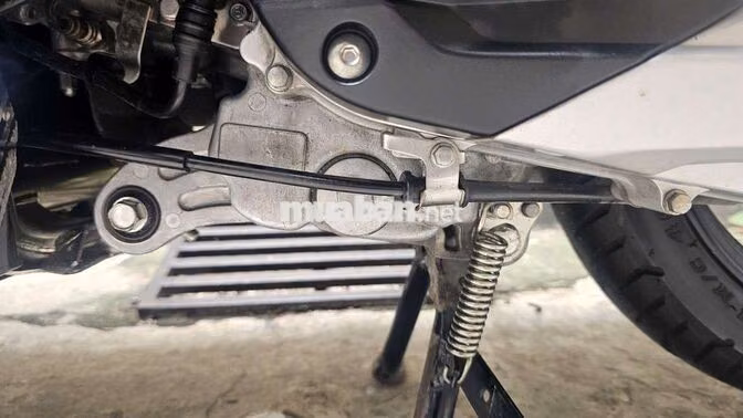 Honda Click Trắng đỏ 16128 km
