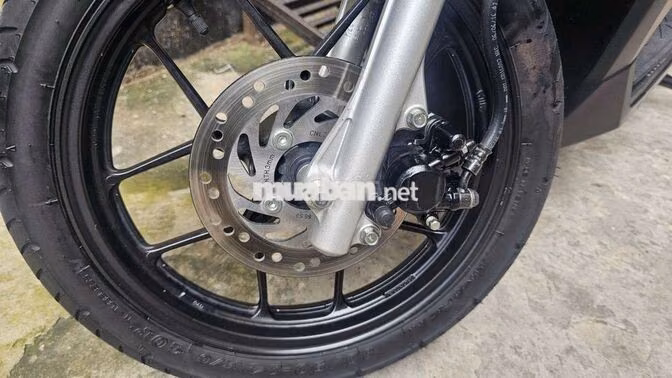 Honda Click Trắng đỏ 16128 km