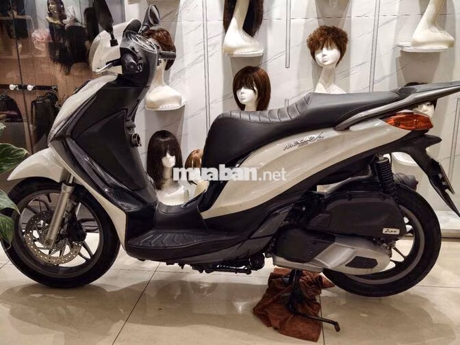 Piaggio Medley 2018 125cc Trắng Camay 24.xxx KM