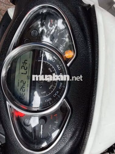 Piaggio Medley 2018 125cc Trắng Camay 24.xxx KM