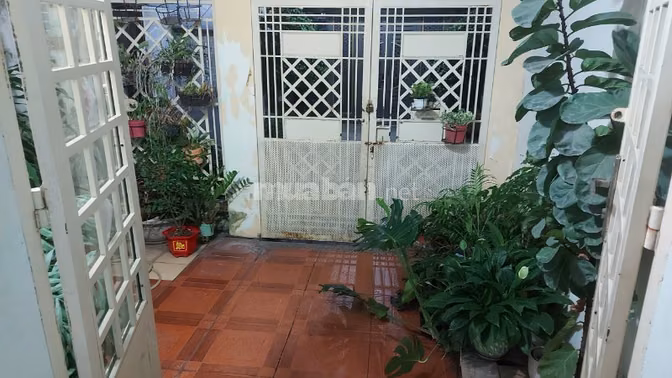 Nhà 1 Trệt Lửng 1 Lầu sân thượng 4x17m 2 Phòng hẻm C Phạm Hùng 