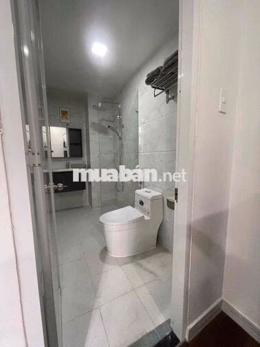 Trống sẵn căn hộ 35m2 ban công mới ngay Hoàng Hoa Thám gần chợ Cây Qéo