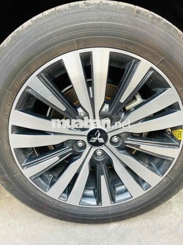 Mitsubishi Outlander 2.0 Premium 2022 Đen full lsu