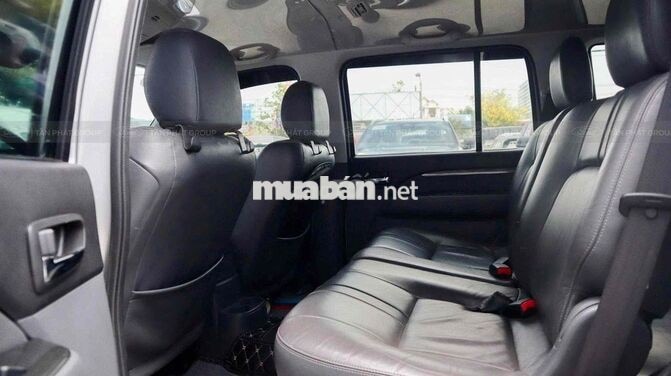Ford Everest 2014 4x2 AT Bạc 7 chỗ