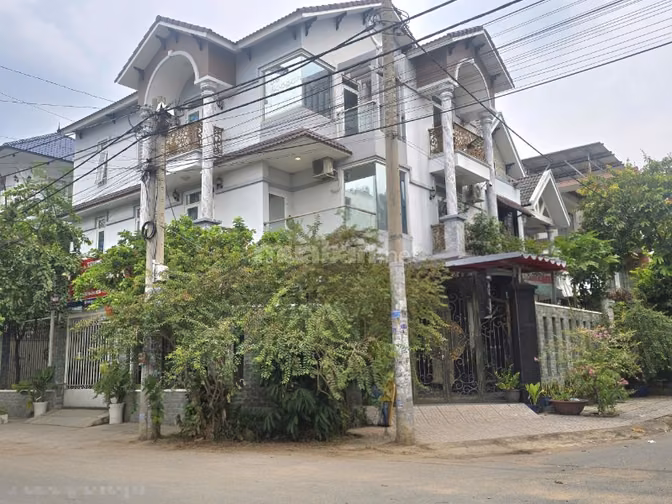 Siêu Phẩm Biệt Thự GÓC 2MT kdc Vĩnh Lộc- DT 11.5x19- CN 206m²- 3 Lầu