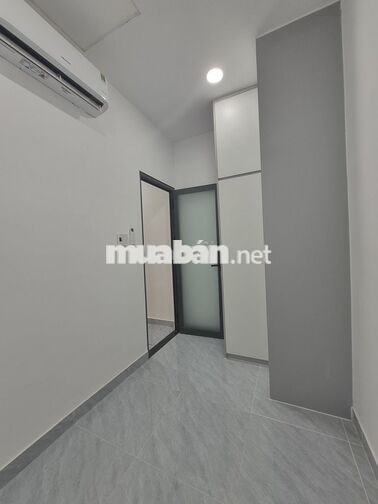 NHÀ ĐẸP Q7- HẺM 4m- 3,4 x 8m- 3 LẦU - CHỈ 3 TỶ NHỈNH