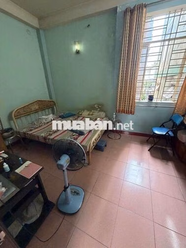 NHÀ 4 TẦNG GẦN NGÃ TƯ PHÚ NHUẬN - 3,5m x 11m, 4PN HẺM Ô TÔ ĐỖ CỔNG