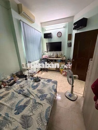 NHÀ 4 TẦNG GẦN NGÃ TƯ PHÚ NHUẬN - 3,5m x 11m, 4PN HẺM Ô TÔ ĐỖ CỔNG