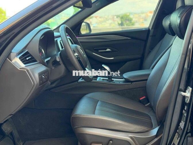 VinFast Lux A2.0 Base 2019 Đen 74000 km