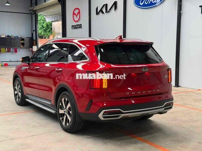 Kia Sorento 2022 Luxury 2.2 máy dầu