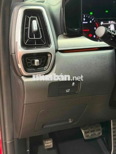 Kia Sorento 2022 Luxury 2.2 máy dầu