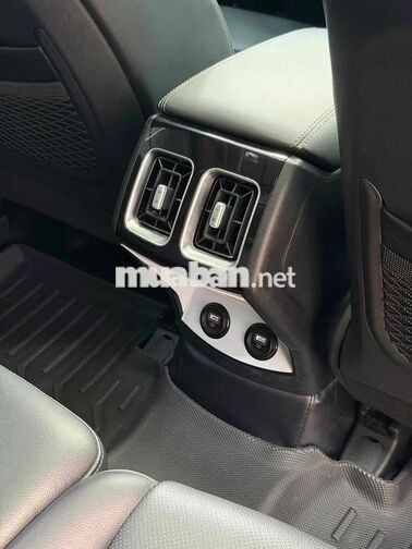 Kia Sorento 2022 Luxury 2.2 máy dầu