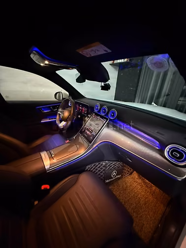 Chính chủ bán Mercedes GLC 300 All New Matic. Giá chốt 2ty50 